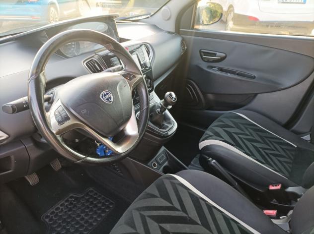 Lancia Ypsilon 1.2 69 CV 5 porte GPL Ecochic Platinum - Foto 8
