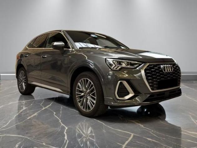 AUDI Q3 SPB 45 TFSIe S tronic S line SLine rif. 23003076 - Foto 3