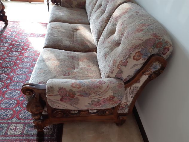Salotto vintage con divano a tre posti e due poltrone - Foto 5