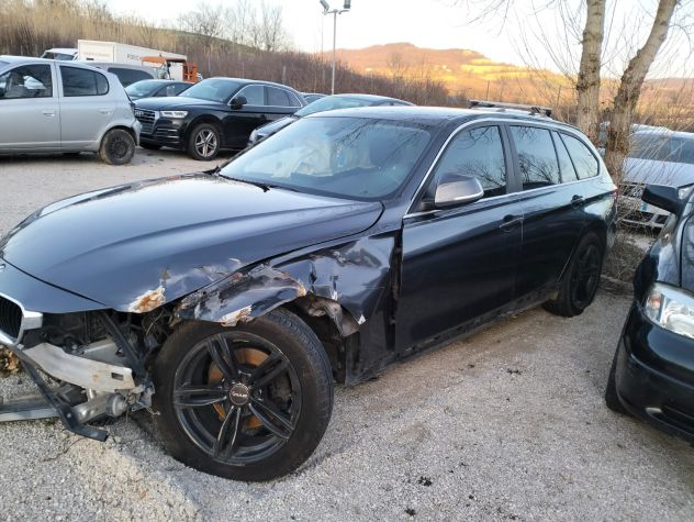 BMW Serie 3 (F31) 318d Touring Steptronic