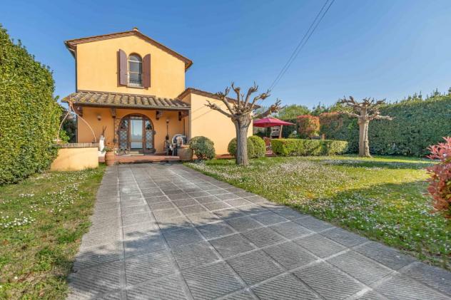 Rustico in vendita a Ponsacco 165 mq Rif: 1430857