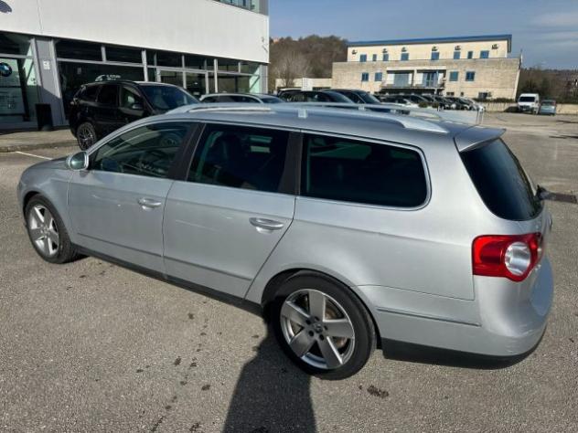 VOLKSWAGEN Passat 2.0 TDI 170CV DPF Var. Highline rif. 23307790 - Foto 4