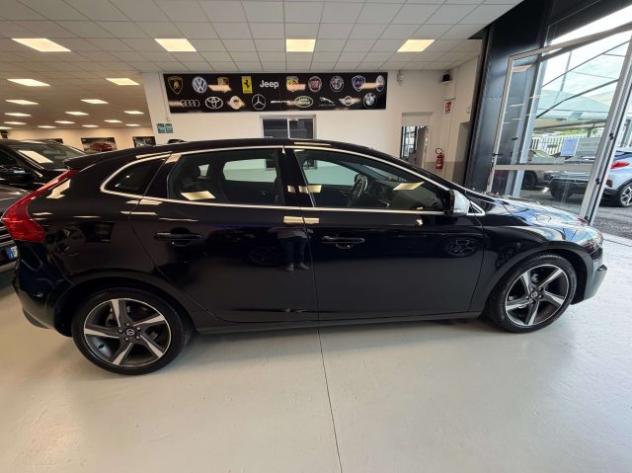 VOLVO V40 V40 II1.6 d2 R-design Kinetic (r-design) rif. 23943507 - Foto 4