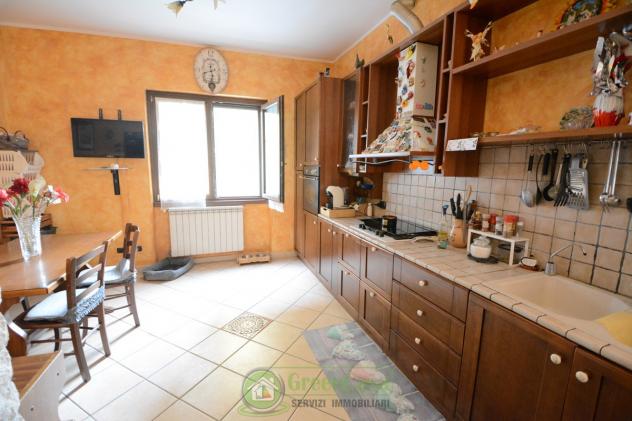 VILLA di 5 vani e di 173 mq (CAVENAGO DI BRIANZA) rif. BIF 340 - Foto 2