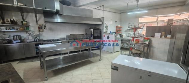 VIA ARCHI – Locale artigianale + p.auto – 65mq ca. - 2 vani, doppio ingresso. Buone condizioni, attualmente locato. Euro 90 mila CL G - Foto 4