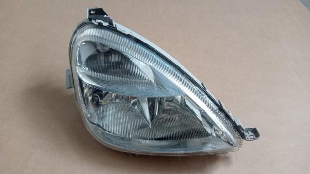 PROIETTORE DX (MM LPC451) NUOVO 999-U1294391 Parti elettriche  Fanaleria  Proiettori  Proiettore ant. MERCEDES - Classe A - 01-05-2001 - 01-09-2004, M