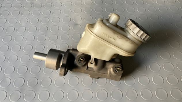 Pompa freni Suzuki Ignis 1.5 benzina del 2006 - Foto 2