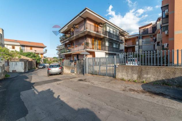 Appartamento in vendita a Aci Catena, Aci San Filippo
