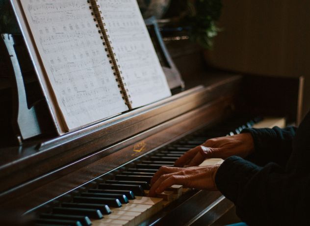 Organista per matrimoni e funerali a Brugherio