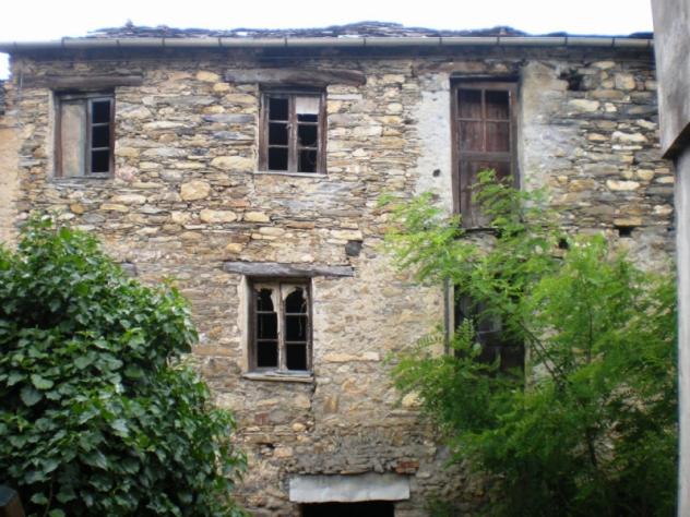 VENDESI PORNASSIO, LOCALITA' VILLA, BORGATA BARBEI ,RUSTICO IN PIETRA CON ACCESSO CARRAIO - Foto 2