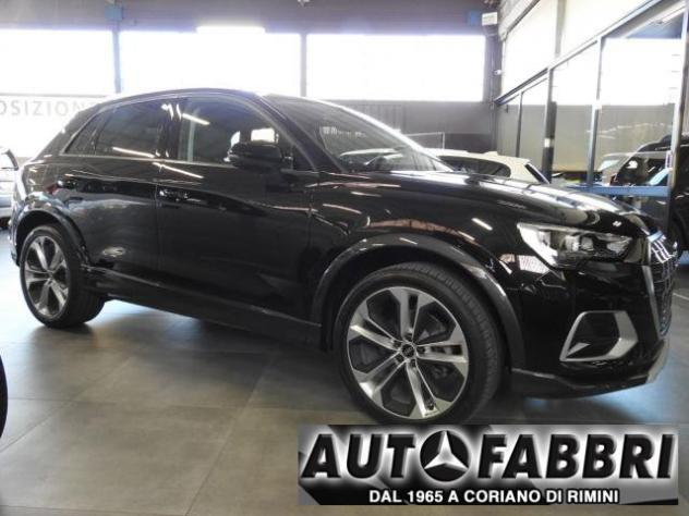 AUDI - Q3