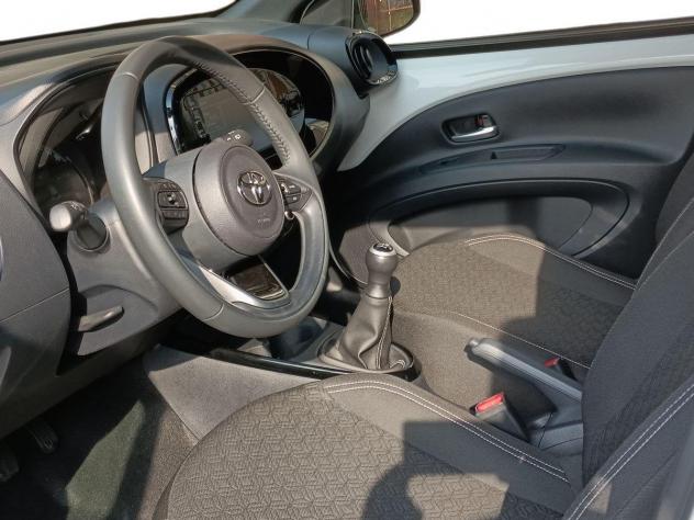 Toyota Aygo X 1.0B (72 CV) Trend - Foto 7
