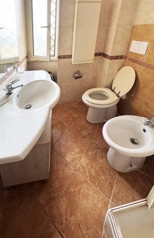 CERVETERI MONOLOCALE CON BALCONE E POSTO AUTO - Foto 4