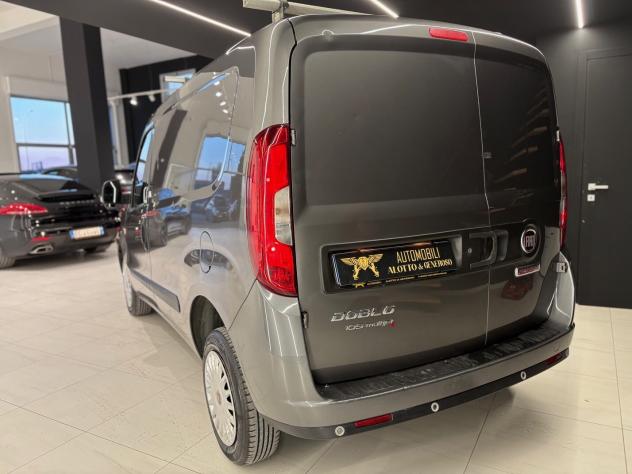 Fiat Doblo Dobl1.6 MJT 16V Lounge 2018 - Foto 8
