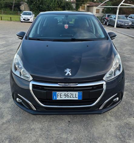 Peugeot 208 PureTech 82 5p. GPL Allure - Foto 2