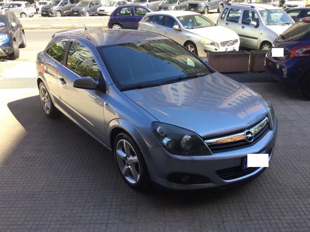 Opel Astra GTC 1.9 16V CDTI 150CV 3 porte Cosmo