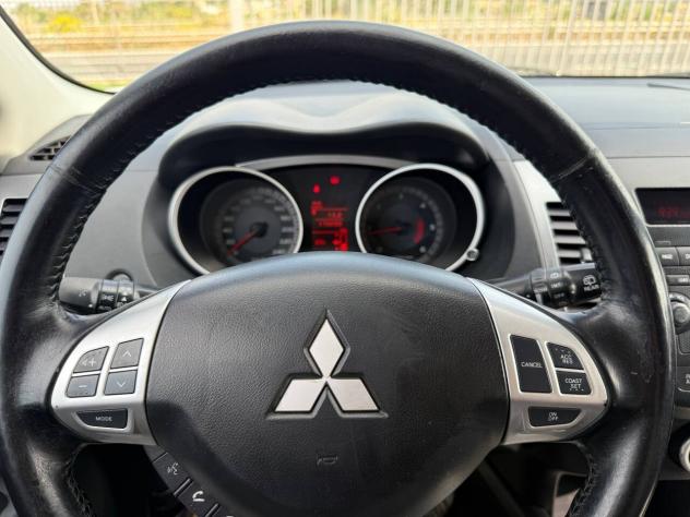 Mitsubishi Outlander 2.0 D Mod. Instyle 7 Posti - Foto 10