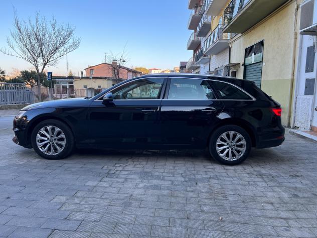 Audi A4 Avant 35 TDI 150cv S tronic Sport - Foto 3