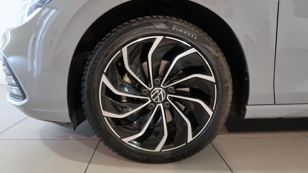 Volkswagen Golf Golf 1.0 tsi evo Life 110cv # CERCHI LEGA 17" # - Foto 9