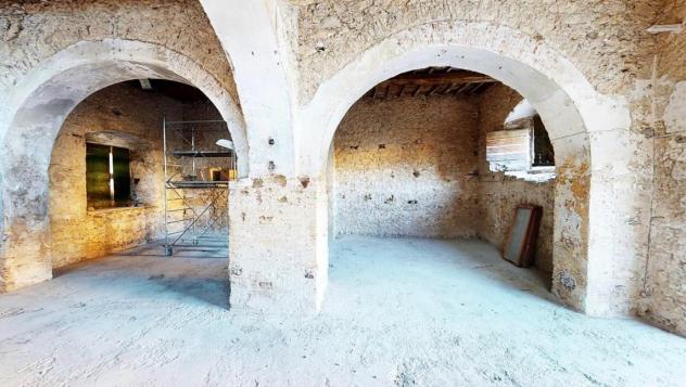 Locale comm.le/Fondo in vendita a Carrara 100 mq Rif: 1450523