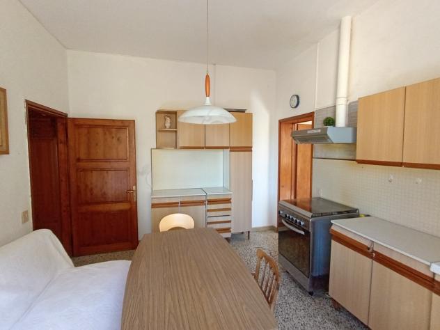 APPARTAMENTO di 4 vani e di 82 mq (GAMBASSI TERME) rif. G 26 - Foto 7