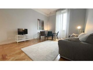 Appartamento in Via Piccinni - zona Buenos Aires, Porta Venezia, Indipendenza