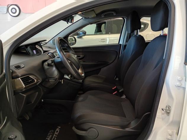 LANCIA Ypsilon 3ª serie Ypsilon 1.2 69 CV 5 porte Gold - Foto 10