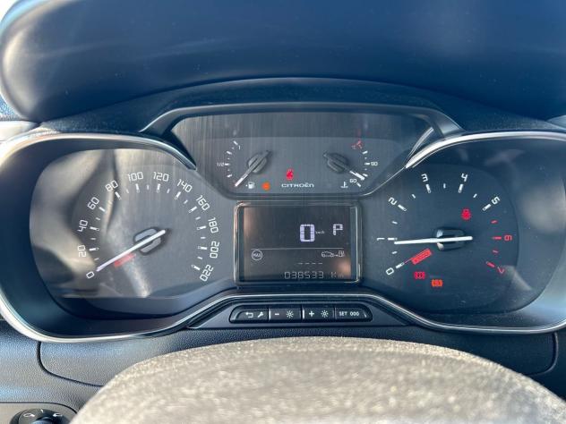 Citroën C3 III 2017 1.2 puretech Shine s&s 110cv eat6 my18 - Foto 8