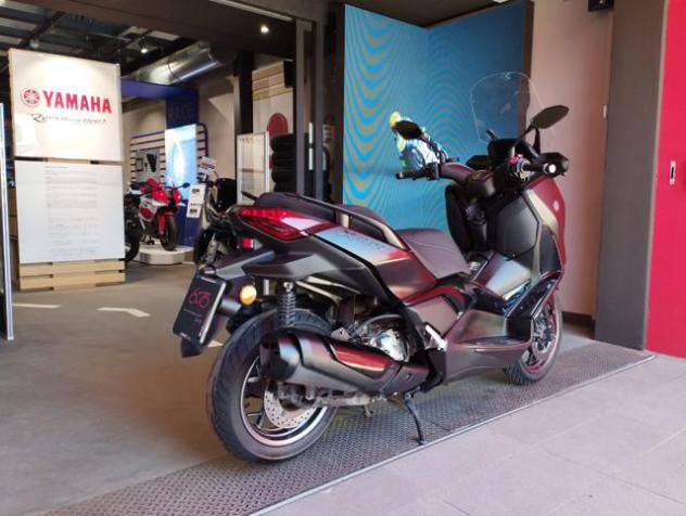 YAMAHA X-MAX 300 Tech Max - Foto 3