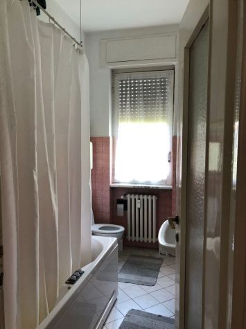 Affittasi stanza uso singola in appartamento a Varese - Foto 8