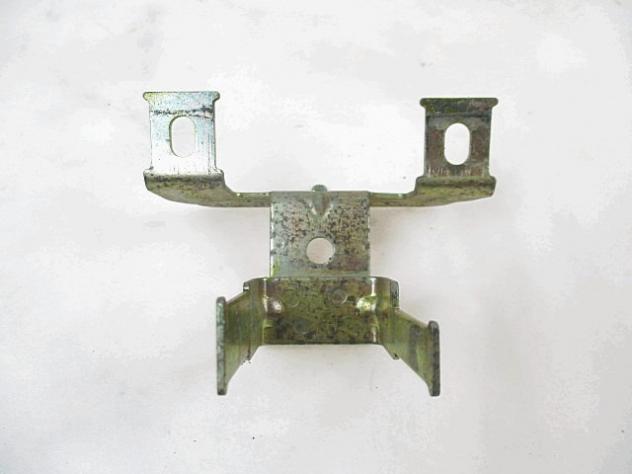 SUPPORTO RELE SUZUKI GSX R 750 1994 - 2003 3893033E00 RELAYS BRAKET