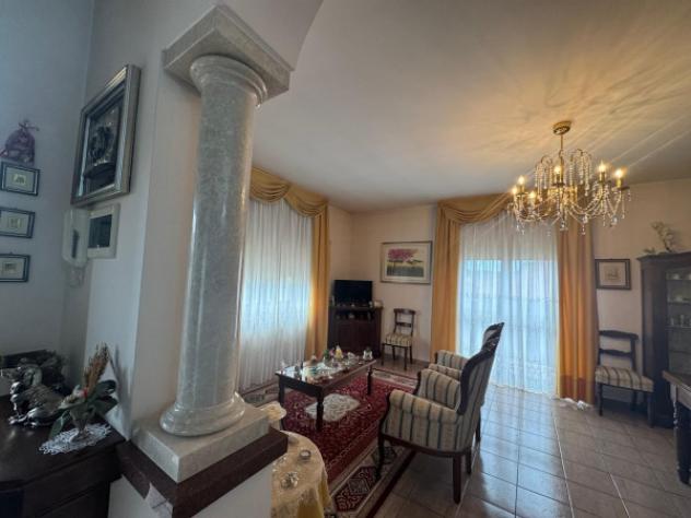 Villa di 460 m² con più di 5 locali e box auto doppio in vendita a Induno Olona - Foto 12