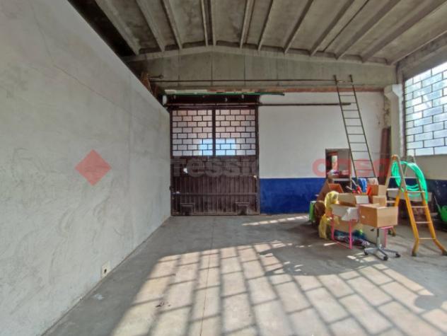 Casa indipendente di 435 m² con più di 5 locali e box auto in vendita a Oleggio Castello - Foto 16
