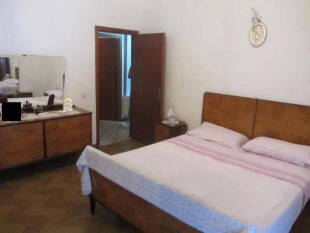 Immobile in asta di 425 m² con più di 5 locali e box auto in vendita a Pesaro - Foto 9