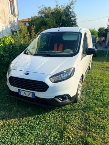 Ford Transit Courier 1.5 TDCi 75CV Van Trend - Foto 2