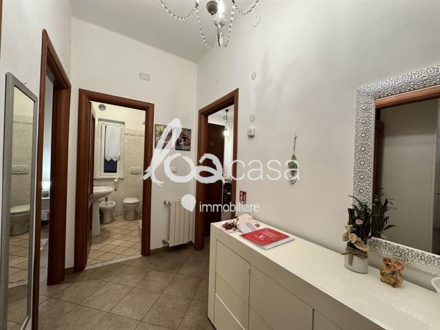 ID 285 Loano viale Martiri Libertà piccolo trilocale vicinissimo al mare - Foto 4
