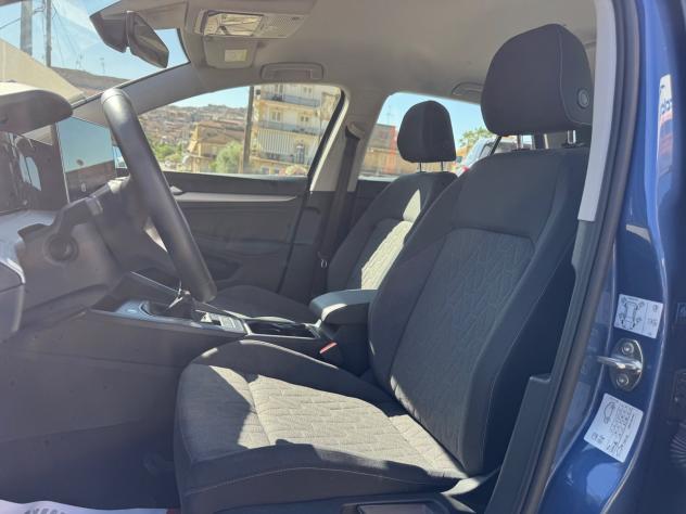 VOLKSWAGEN GOLF 8 2.0 TDI 11 CV LIFE FULL NEO PATENTATI IVA - Foto 6