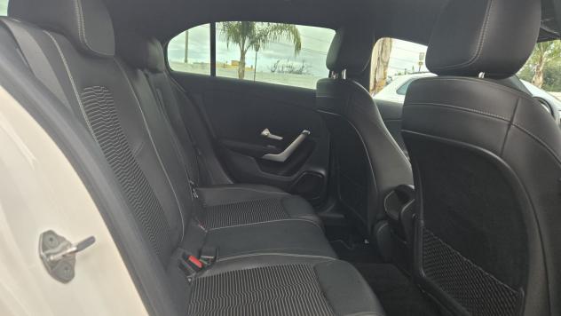 Mercedes-Benz A 180 d 1.5 DCI 115CV Sport Light auto Pelle Uff Italy - Foto 10