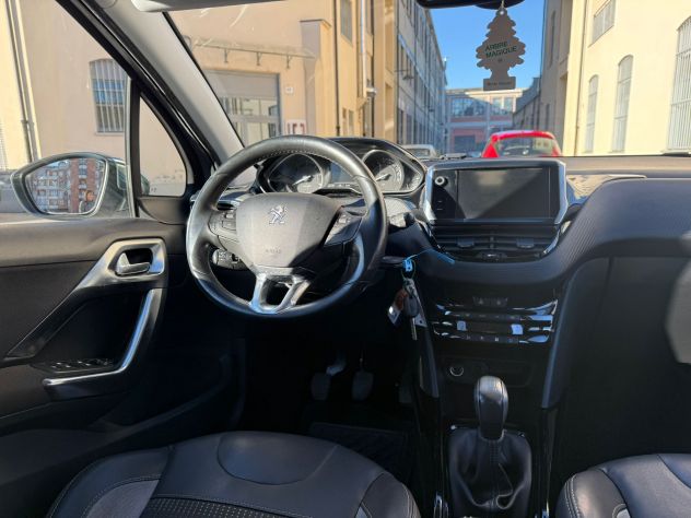 Bellissima PEUGEOT 2008 1o serie anno 2015 - Foto 7