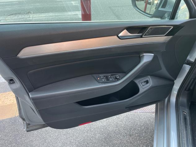Volkswagen Passat 2.0 TDI 150CV SCR DSG Executive BMT - Foto 8