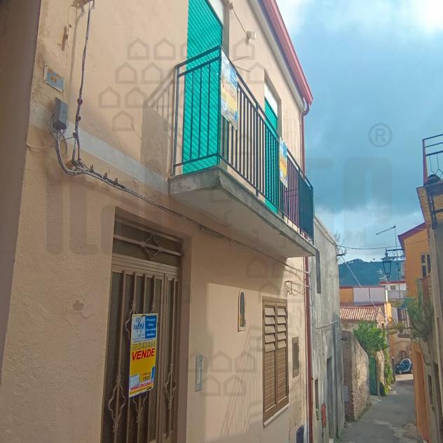 VILLA di 7 vani e di 140 mq (MESSINA) rif. 2VS16866
