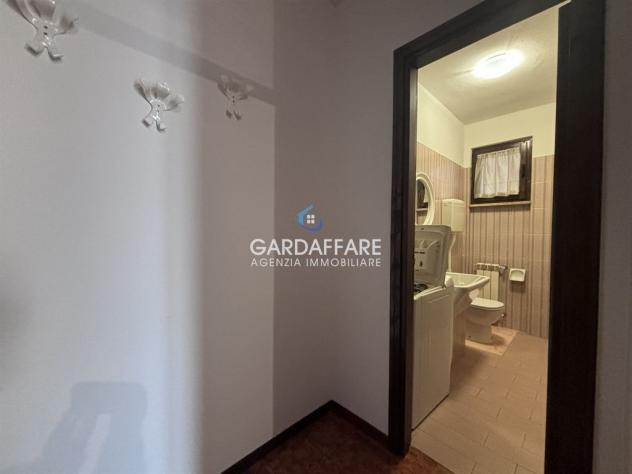 SIRMIONE COLOMBARE OTTIMA VILLETTA TRILOCALE CON PISCINA. - Foto 10