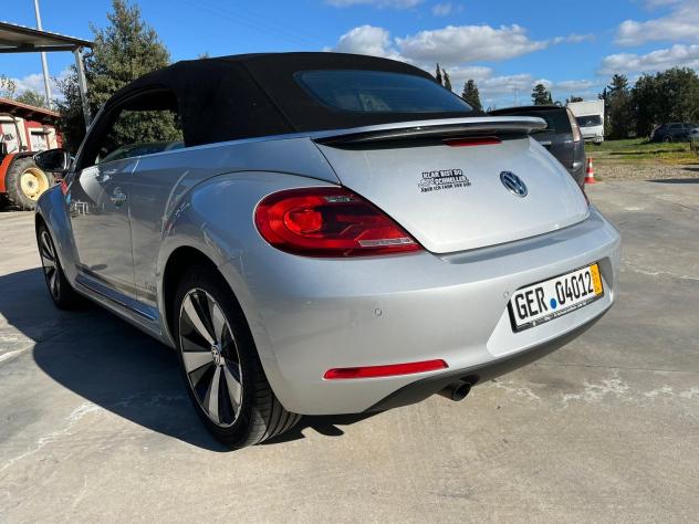 Volkswagen Maggiolino Cabrio 1.6 TDI 105 CV Sport BlueMotion Technology - Foto 6