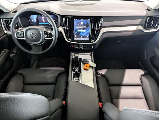 Volvo V60 B4 autom. PLUS Dark - Foto 5