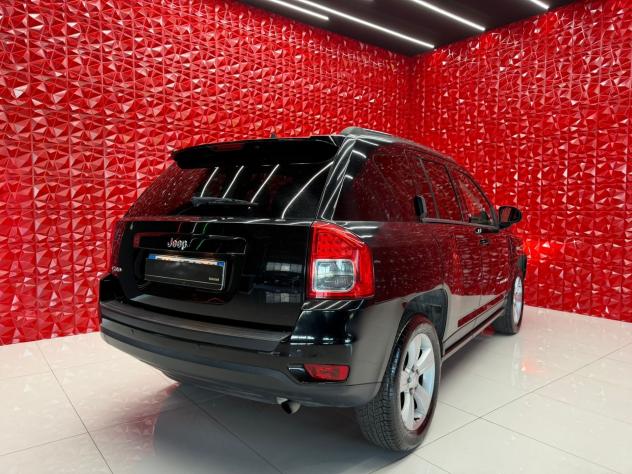 Jeep Compass 2.2 CRD Limited 2WD - Foto 8
