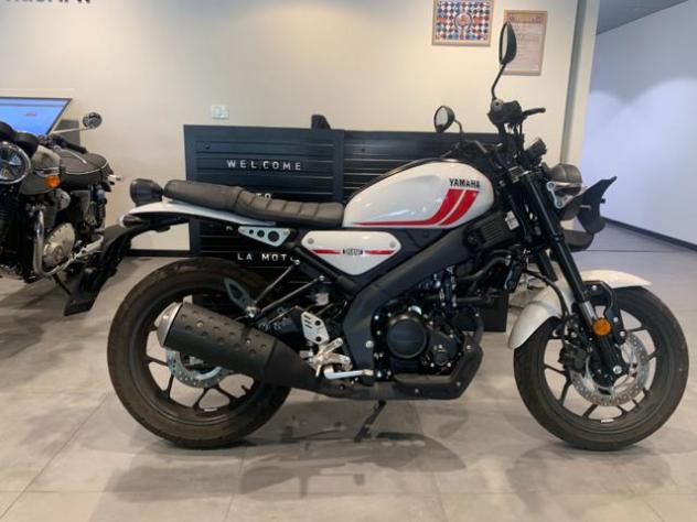 YAMAHA . rif. 23745674