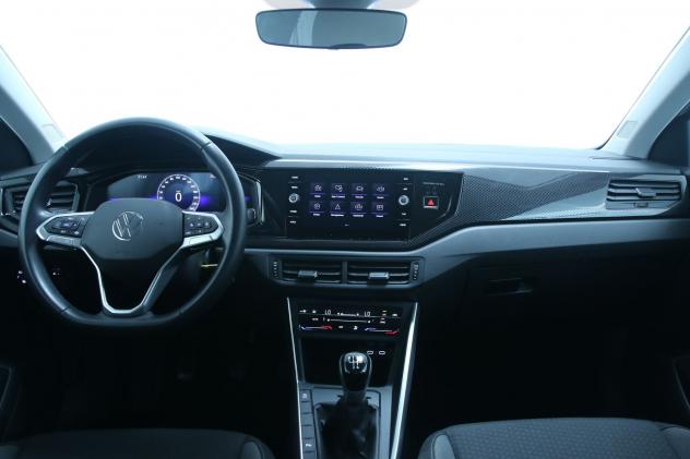 Volkswagen Polo 1.0 TSI Life Cerchi in lega "Essex" 5,5 J x 15" Black/ Tech Pack/Climatronic/Park Pilot/Mirror Pack - Foto 9