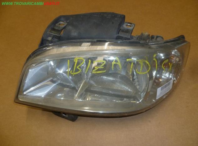 PROIETTORE S.(doppia parabola) 2 PARABOLE VALEO SEAT IBIZA (6K)  Parti elettriche  Fanaleria  Proiettori  Proiettore ant. SEAT - IBIZA - 01-05-1993 -