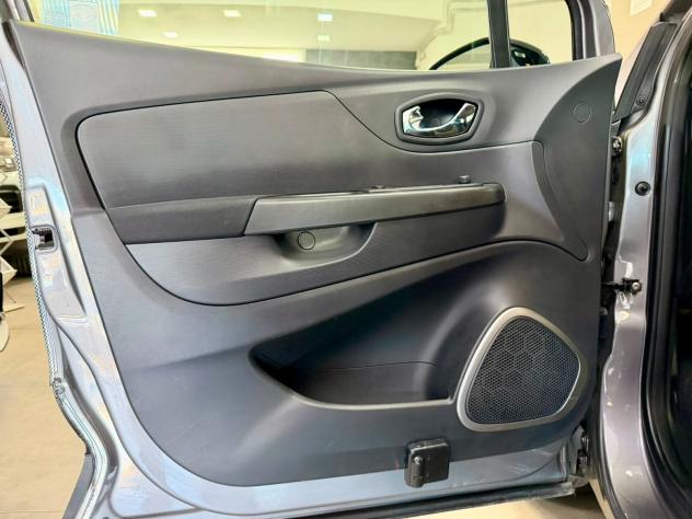 Renault Captur 1.5 dCi 110cv Energy Iconic 2016 - Foto 10