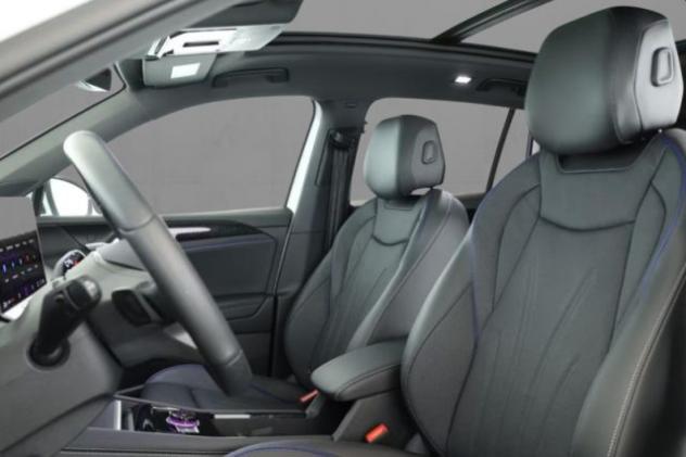 VOLKSWAGEN Tiguan 2.0 TDI 193 CV DSG 4MOTION R-Line rif. 24072196 - Foto 6